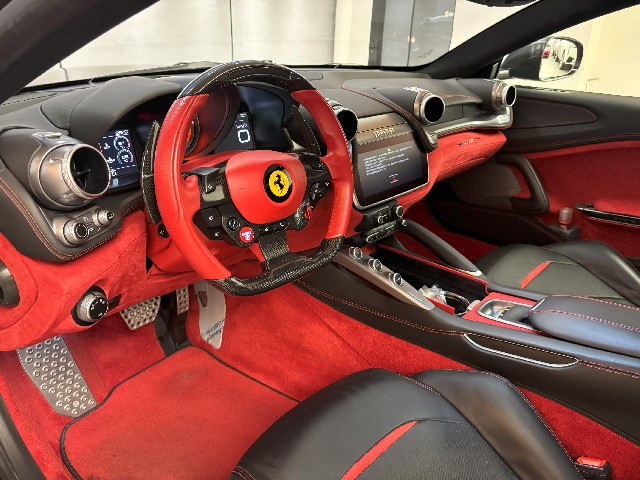 FERRARI GTC4 LUSSO 2018 Image 19