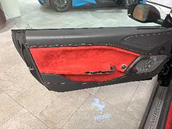 FERRARI GTC4 LUSSO 2018 Image 16