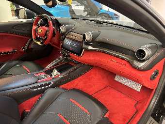 FERRARI GTC4 LUSSO 2018 Image 18