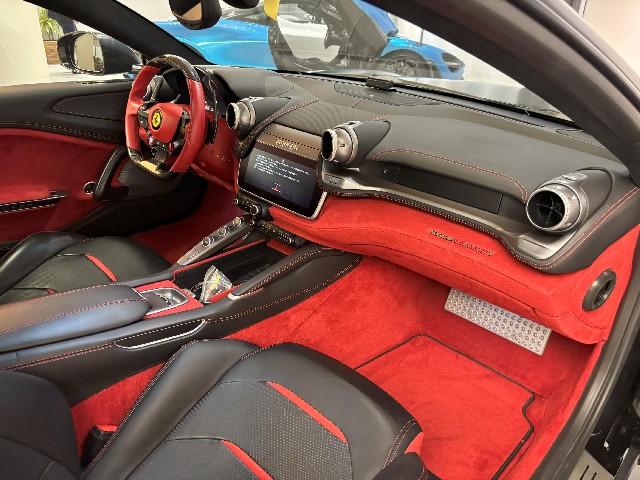 FERRARI GTC4 LUSSO 2018 Image 24