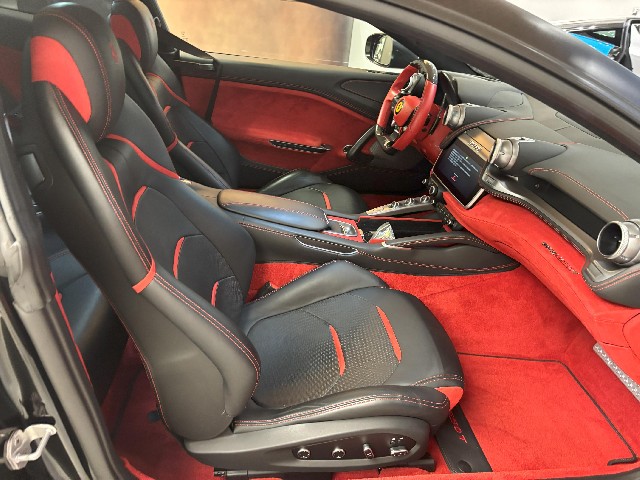 FERRARI GTC4 LUSSO 2018 Image 25