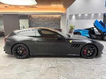 FERRARI GTC4 LUSSO 2018 Image 4