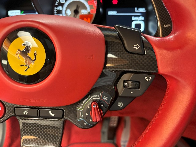 FERRARI GTC4 LUSSO 2018 Image 34