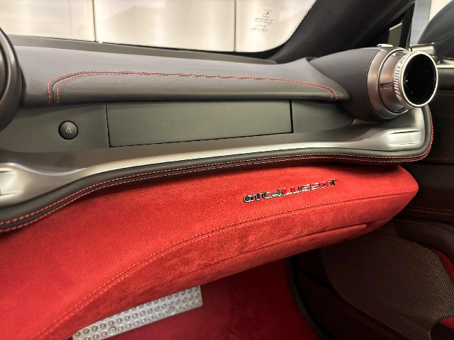 FERRARI GTC4 LUSSO 2018 Image 40