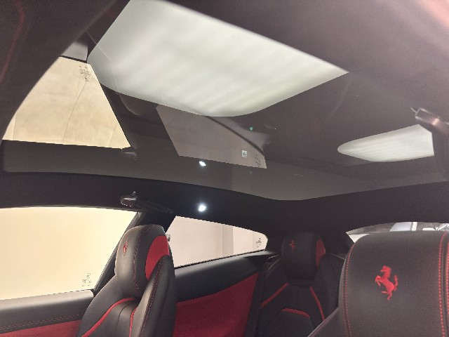 FERRARI GTC4 LUSSO 2018 Image 44