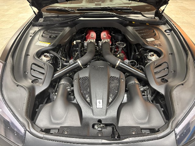 FERRARI GTC4 LUSSO 2018 Image 45