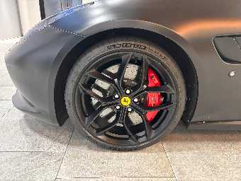 FERRARI GTC4 LUSSO 2018 Image 9