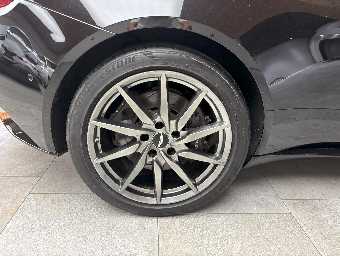 ASTON MARTIN DB11 2018 Image 11