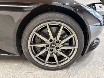 ASTON MARTIN DB11 2018 Image 12