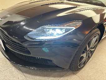 ASTON MARTIN DB11 2018 Image 13