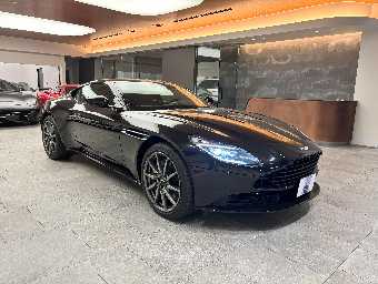 ASTON MARTIN DB11 2018 Image 3