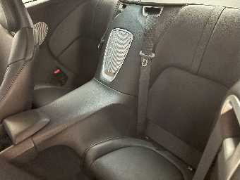 ASTON MARTIN DB11 2018 Image 18