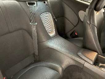 ASTON MARTIN DB11 2018 Image 23