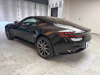 ASTON MARTIN DB11 2018 Image 7