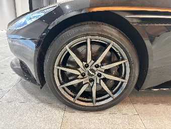 ASTON MARTIN DB11 2018 Image 9