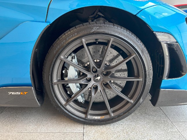 MCLAREN 765LT 2021 Image 26