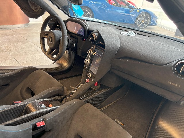 MCLAREN 765LT 2021 Image 32