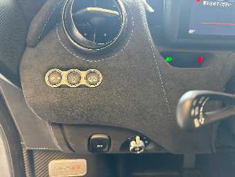 MCLAREN 765LT 2021 Image 32