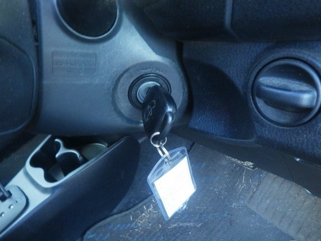 TOYOTA VITZ 2017 Image 23