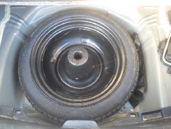 TOYOTA VITZ 2017 Image 15