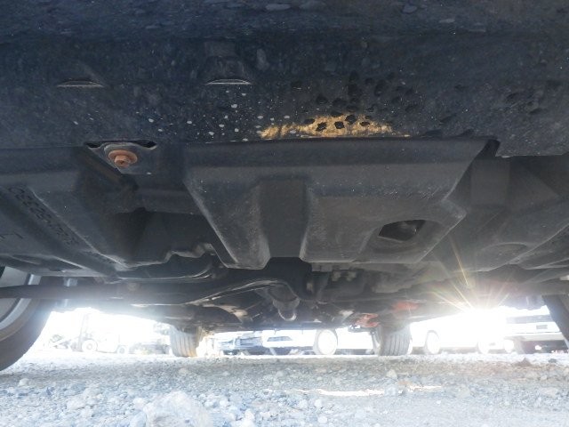 TOYOTA VITZ 2017 Image 28