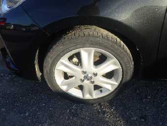 TOYOTA VITZ 2017 Image 19