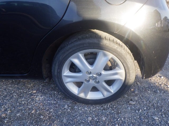 TOYOTA VITZ 2017 Image 31