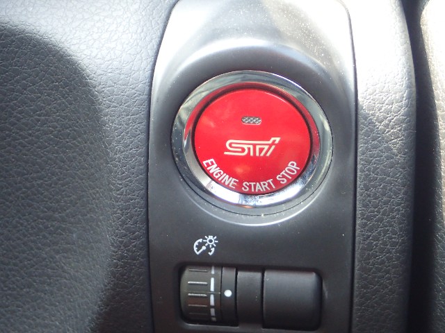 SUBARU IMPREZA 2013 Image 28