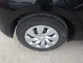 TOYOTA VITZ 2017 Image 20