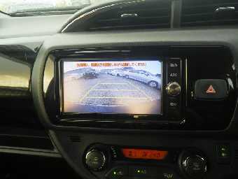 TOYOTA VITZ 2017 Image 10