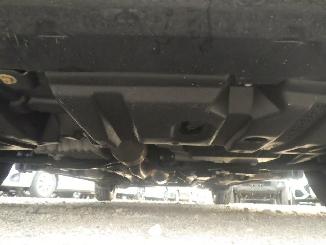 TOYOTA VITZ 2017 Image 31