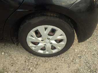 TOYOTA VITZ 2017 Image 20