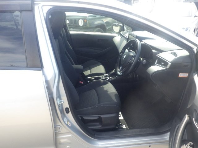 TOYOTA COROLLA SPORT 2018 Image 23