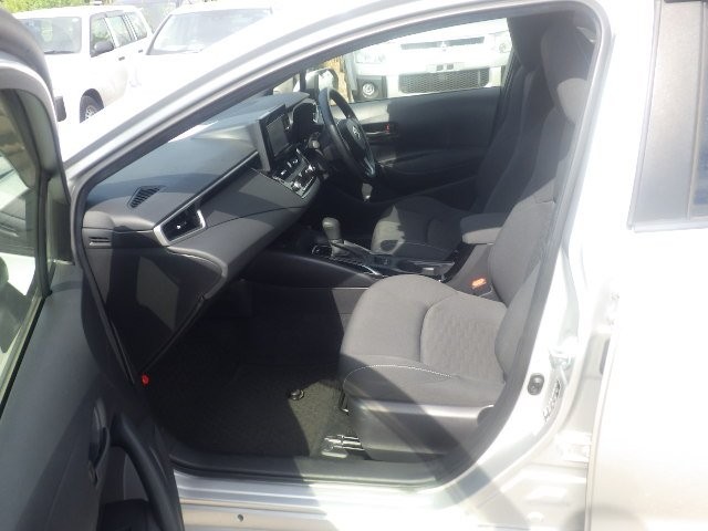 TOYOTA COROLLA SPORT 2018 Image 24