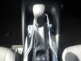 TOYOTA COROLLA SPORT 2018 Image 11