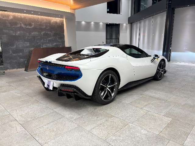 FERRARI 296GTS 2023 Image 19