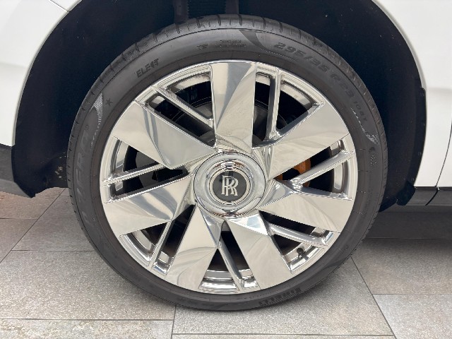 ROLLS ROYCE CULLINAN 2025 Image 19