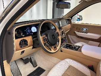 ROLLS ROYCE CULLINAN 2025 Image 17