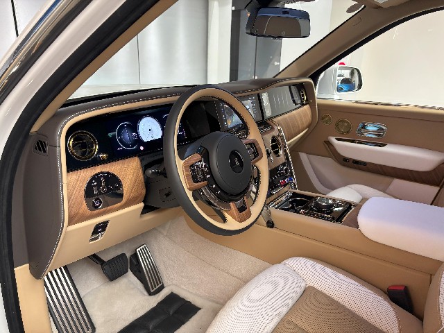 ROLLS ROYCE CULLINAN 2025 Image 23