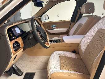 ROLLS ROYCE CULLINAN 2025 Image 18