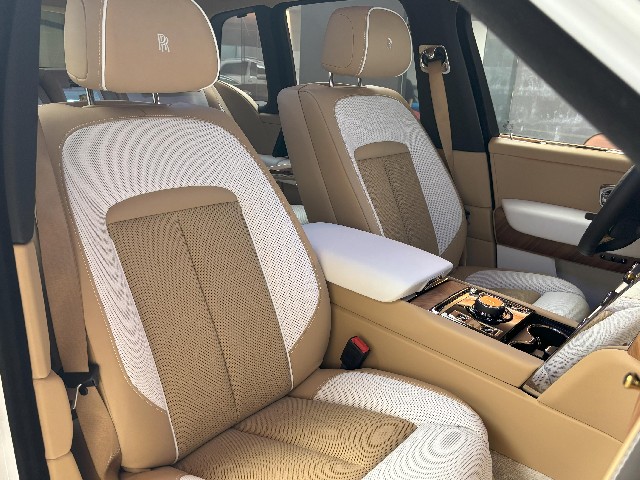 ROLLS ROYCE CULLINAN 2025 Image 36