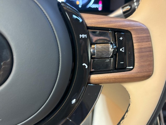 ROLLS ROYCE CULLINAN 2025 Image 48