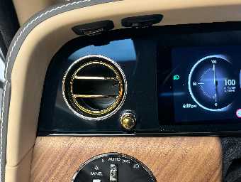 ROLLS ROYCE CULLINAN 2025 Image 44