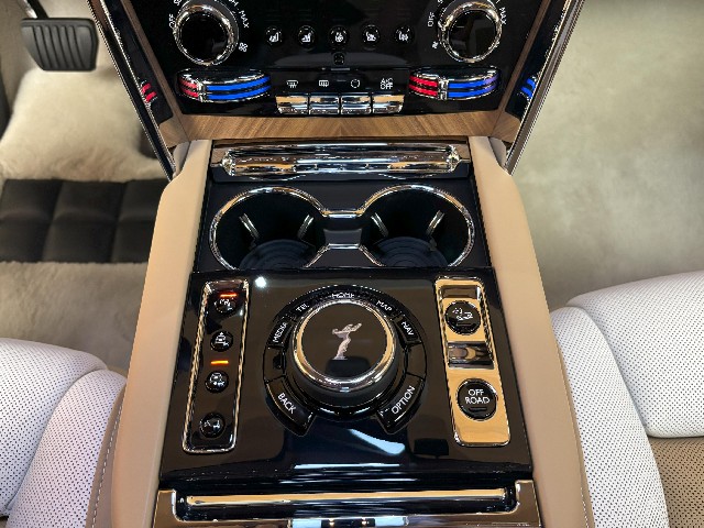 ROLLS ROYCE CULLINAN 2025 Image 53