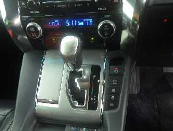 TOYOTA ALPHARD HYBRID 2018 Image 11