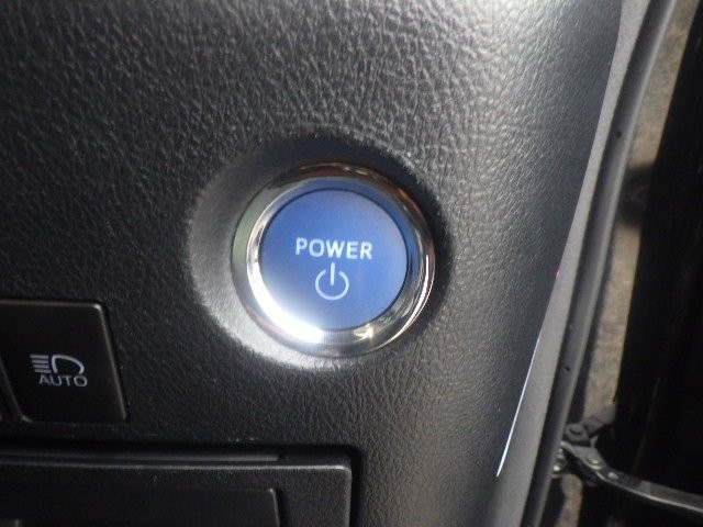 TOYOTA ALPHARD HYBRID 2018 Image 24