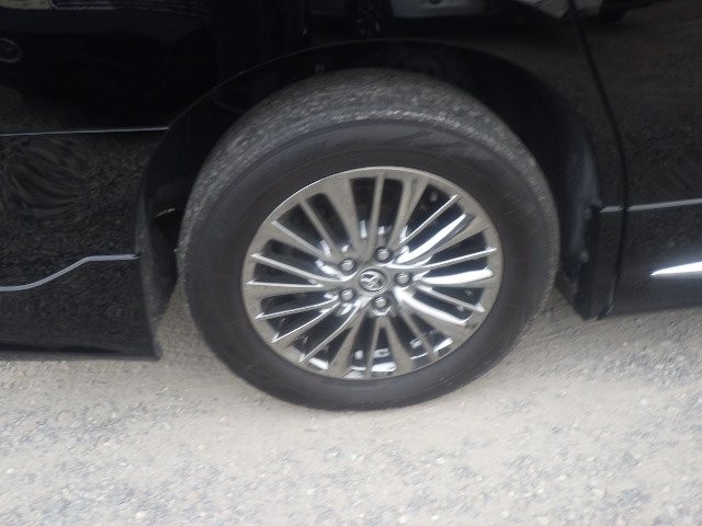 TOYOTA ALPHARD HYBRID 2018 Image 35