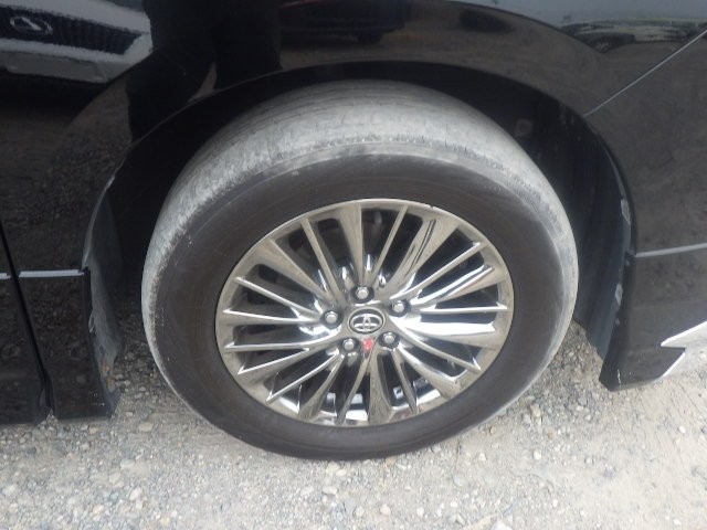 TOYOTA ALPHARD HYBRID 2018 Image 36