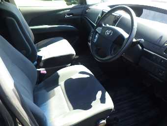 TOYOTA ESTIMA 2014 Image 6