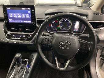 TOYOTA COROLLA TOURING 2019 Image 9